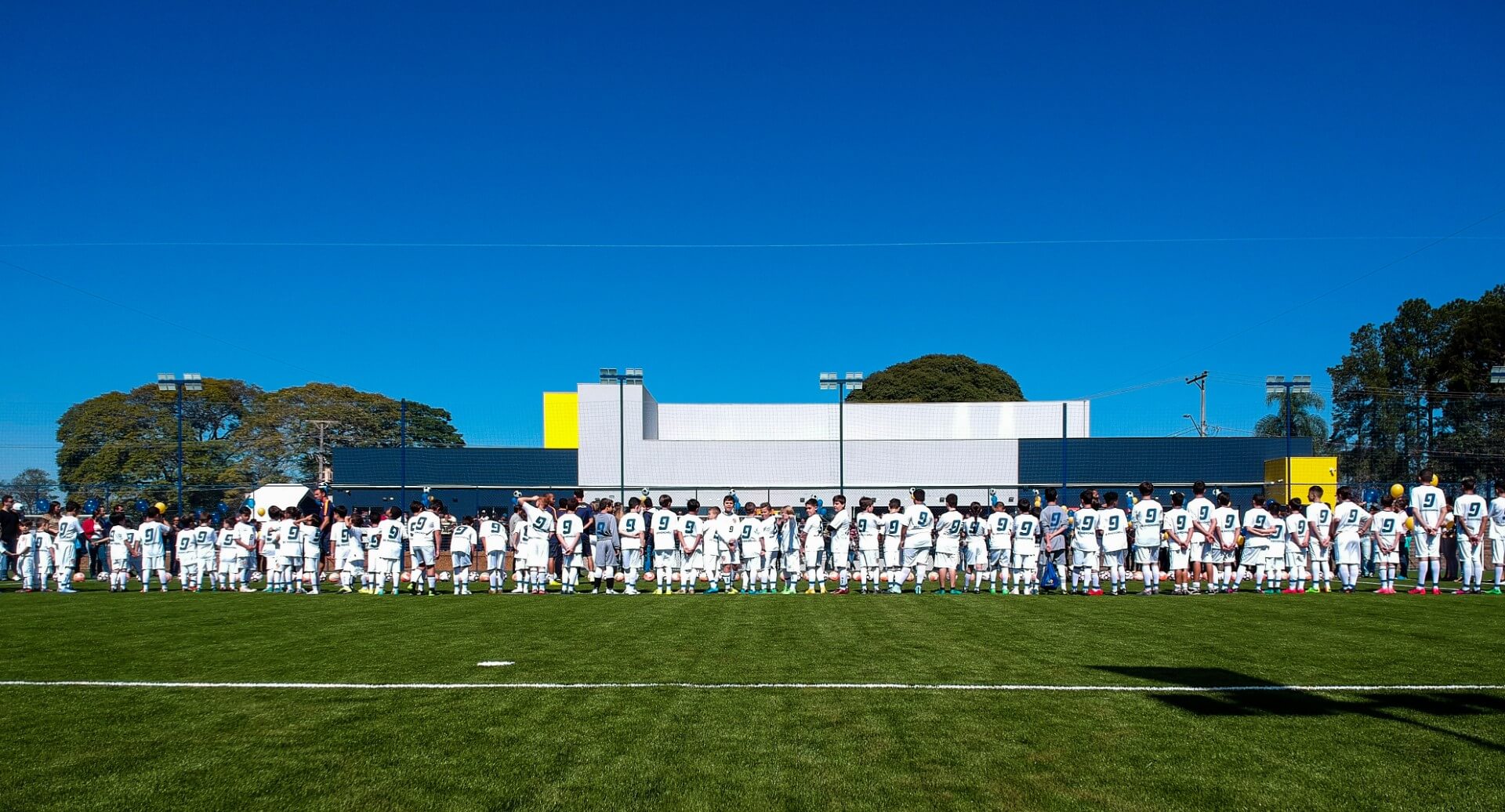 Escola de Futebol SÃO PAULO FUTEBOL CLUBE_UNIDADE SOROCABA