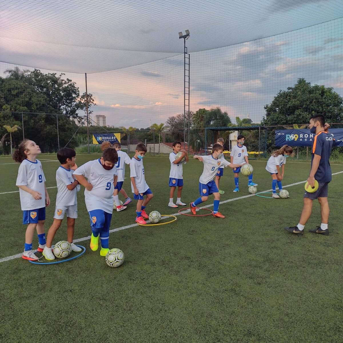 Escola de Futebol SÃO PAULO FUTEBOL CLUBE_UNIDADE SOROCABA